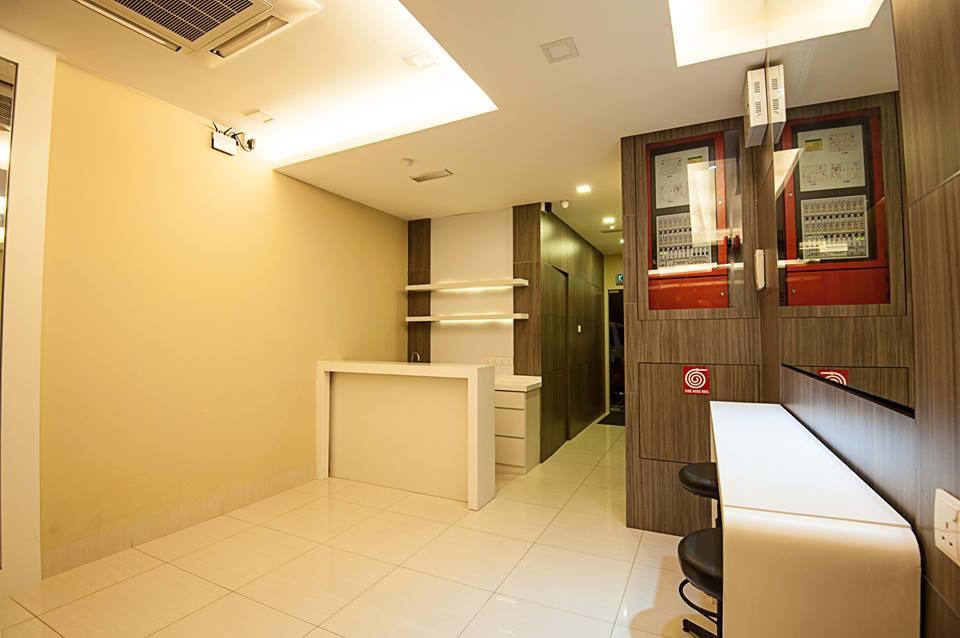 Seven Hotel Putatan Bagian luar foto