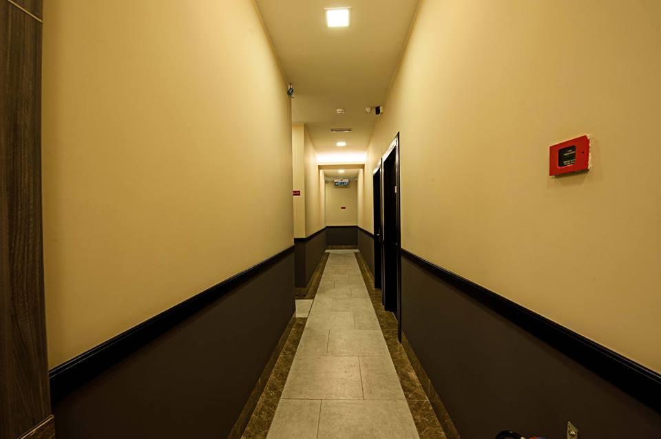 Seven Hotel Putatan Bagian luar foto